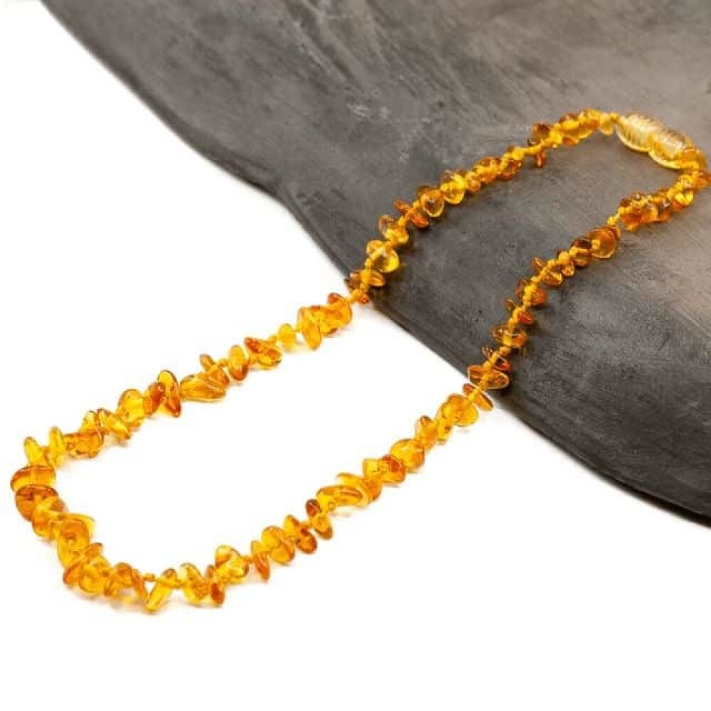 Collar ambar piedra irregular amarillo