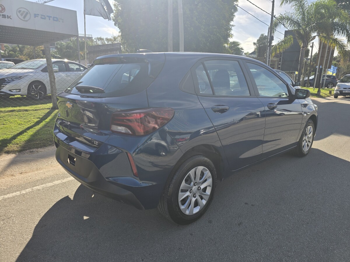 Chevrolet Onix LT 2024 EXCELENTE ESTADO! |Permuta / Financia Chevrolet Onix LT 2024 EXCELENTE ESTADO! |Permuta / Financia