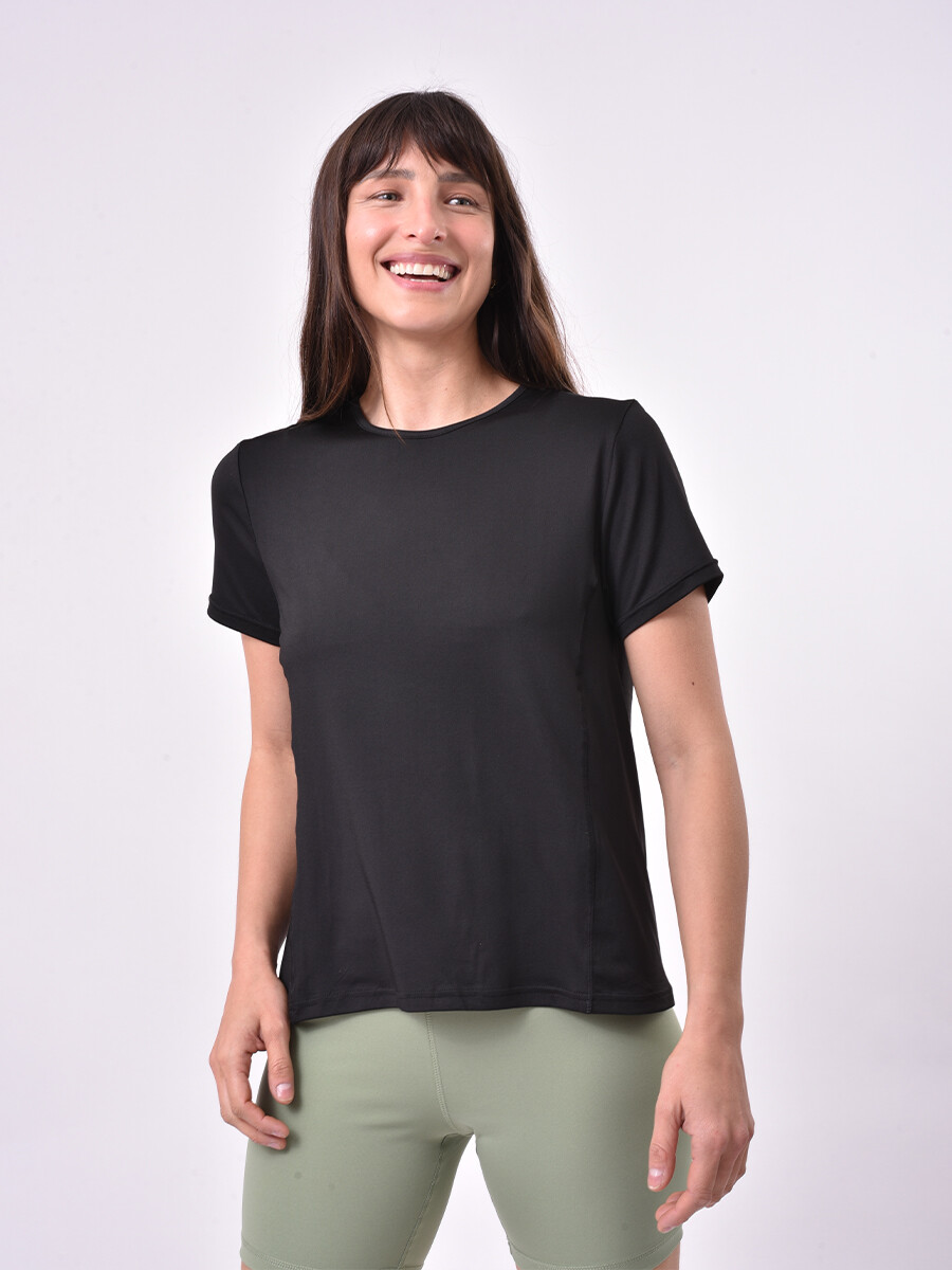 REMERA MOUTON - NEGRO 