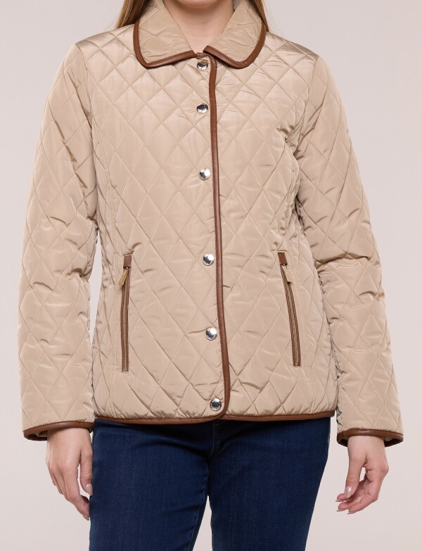 Campera Capitoneada Detalle En Ecocuero BEIGE