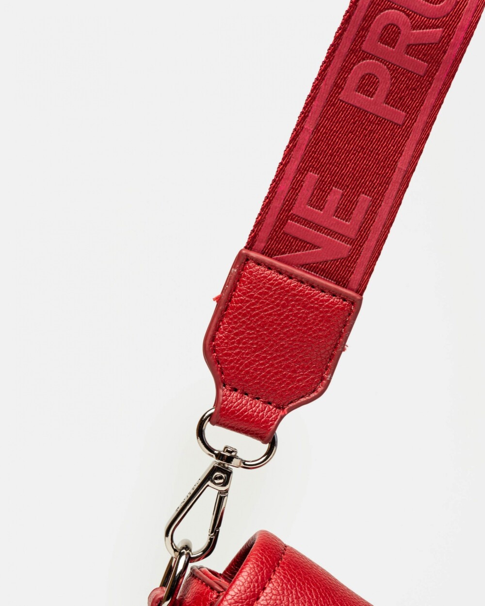 Bandolera Air en efecto cuero graneado Rojo