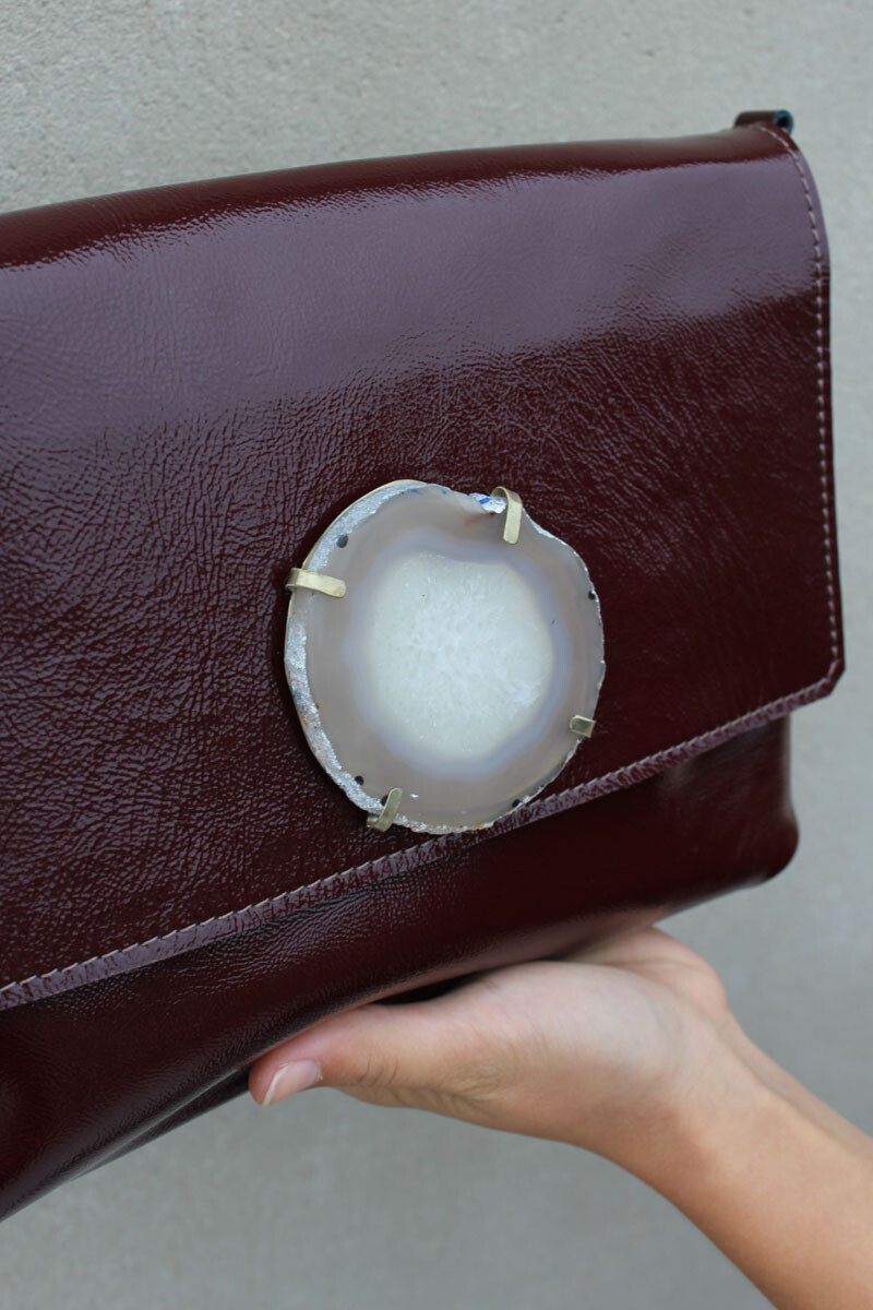 Sobre agata Bordeaux charol