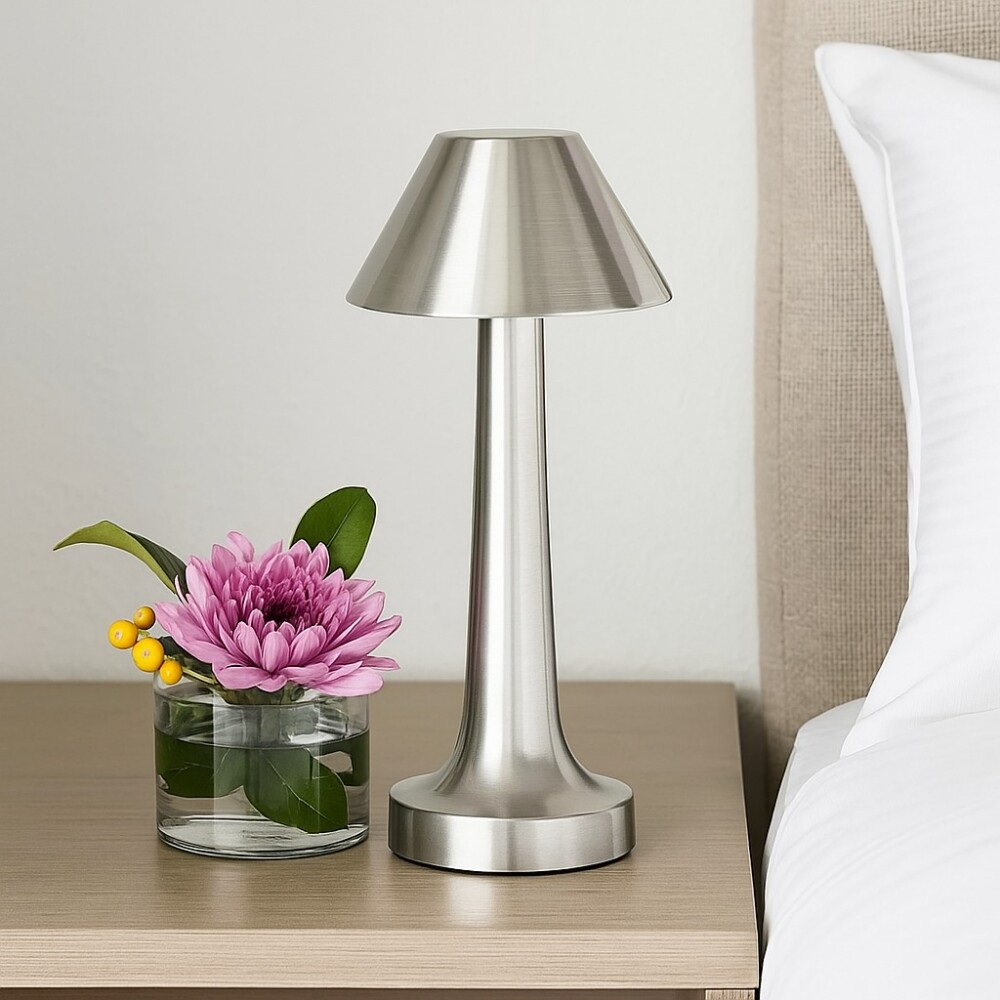 Lampara De Mesa De Luz Led Recargable Con Diseño De Cono Plateado