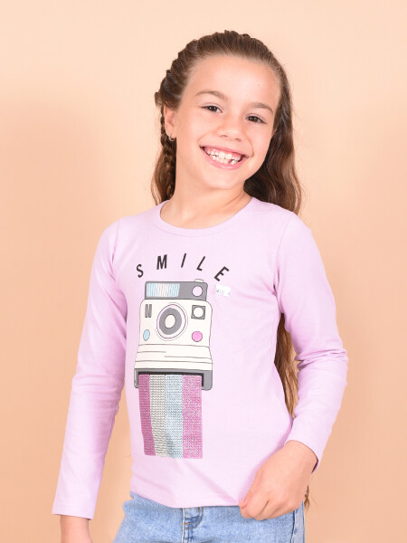 REMERA CAMERA LILA