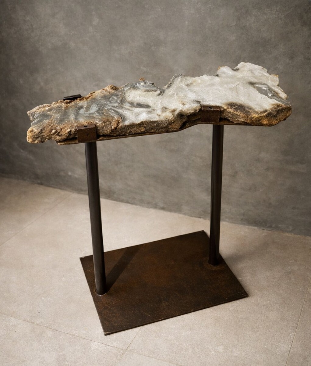 Stone Desk - Amatista Hielo 