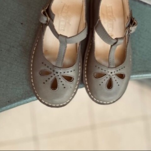 Guillermina De Cuero Ginger Gris