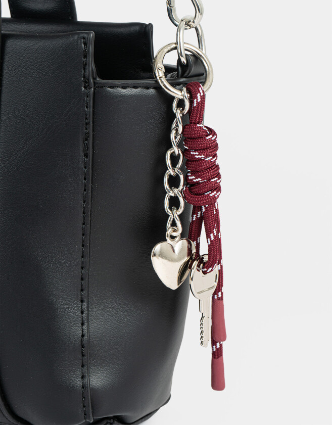 City Cartera City Con Charm - Negro