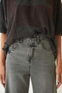 Jean over Baggy Gris