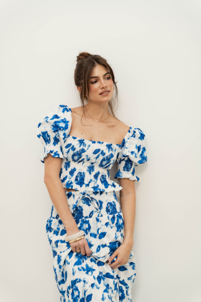 TOP MAGNOLIA FLORAL BATIK BLUE TOP MAGNOLIA FLORAL BATIK BLUE