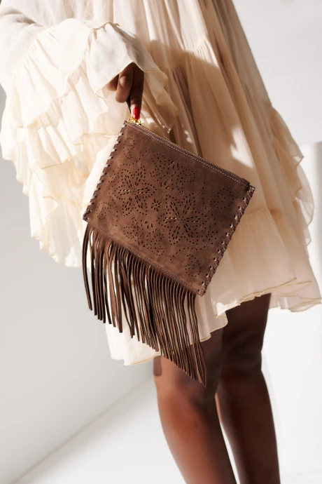 Cartera de gamuza con flecos Rita Caramelo
