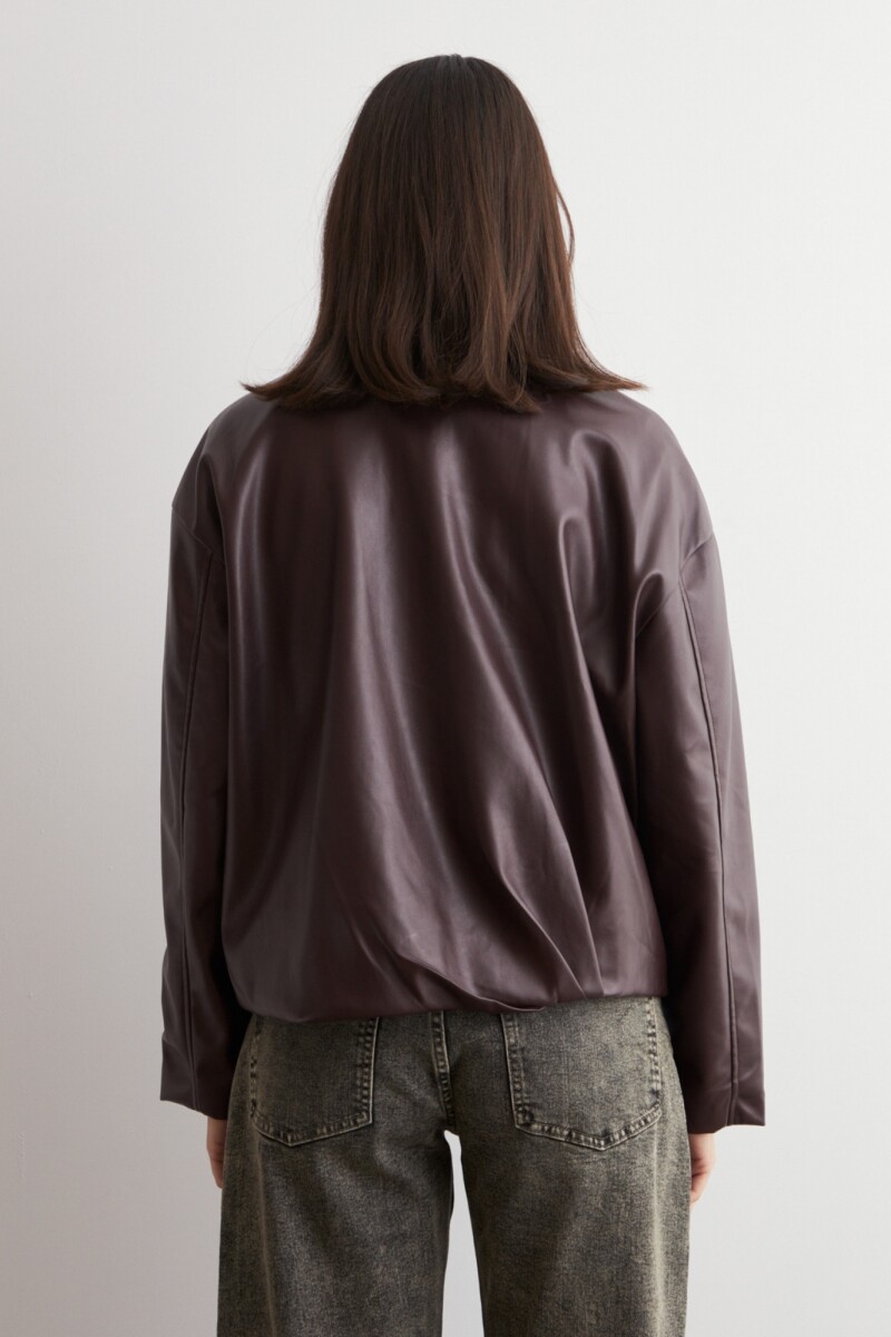 Chaqueta bomber eco cuero ciruela