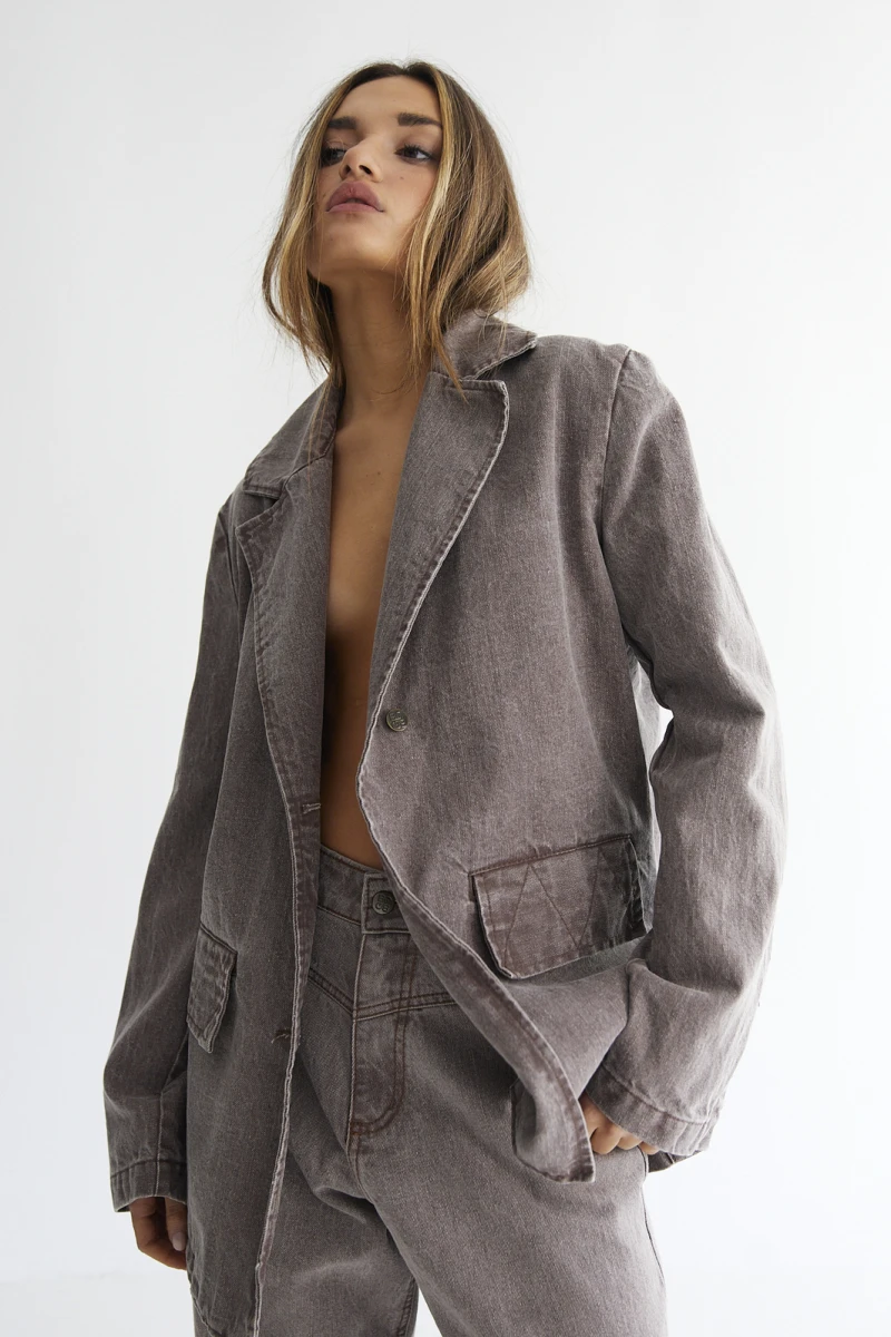 Blazer Bossie
