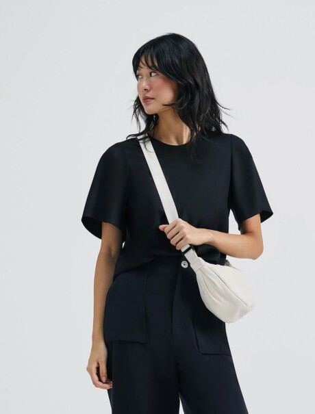 BLUSA CON MANGAS EVASÉ NEGRO