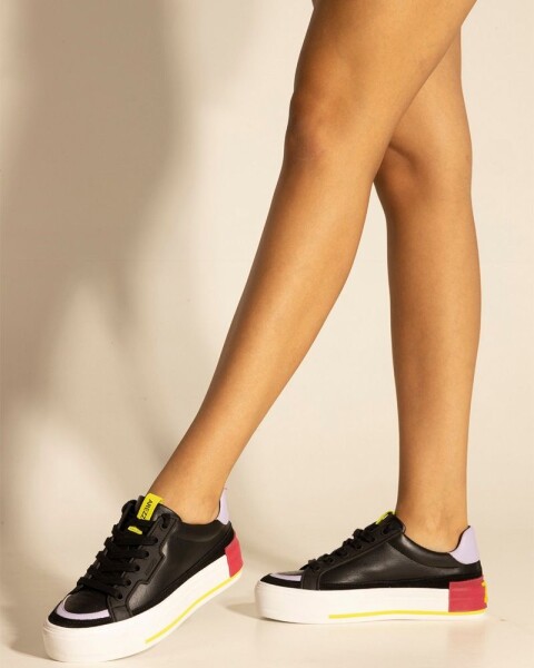 Tennis Con Plataforma Negro Y Blanco U