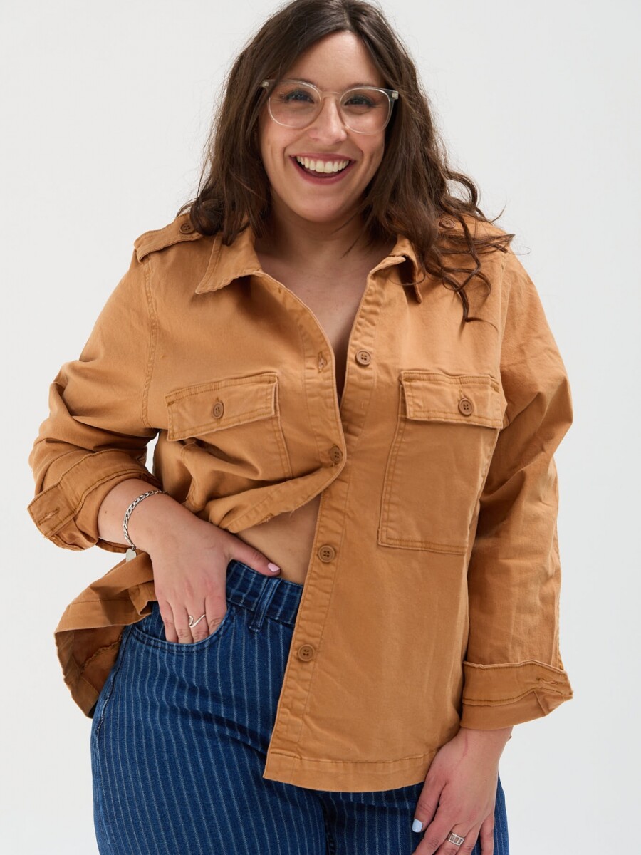 Sobre camisa Georgi Camel
