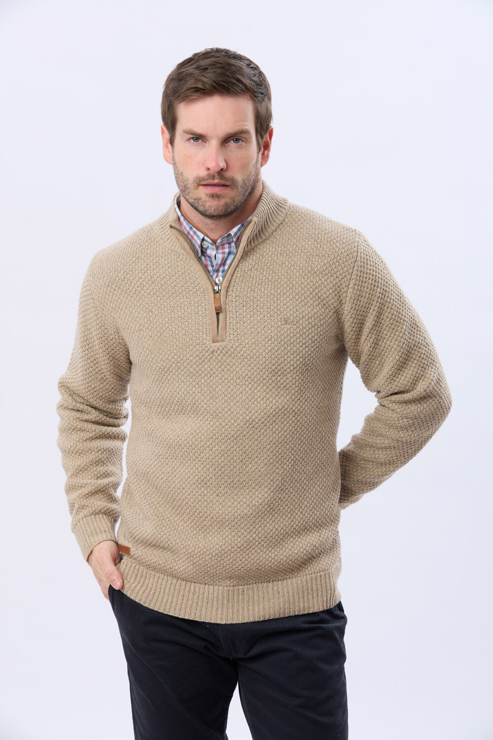 BUZO TEJIDO TEXTURADO Beige