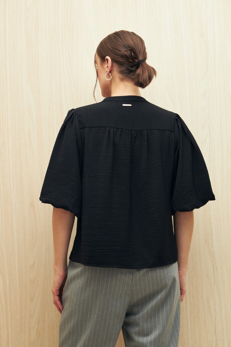 BLUSA PETALO Negro