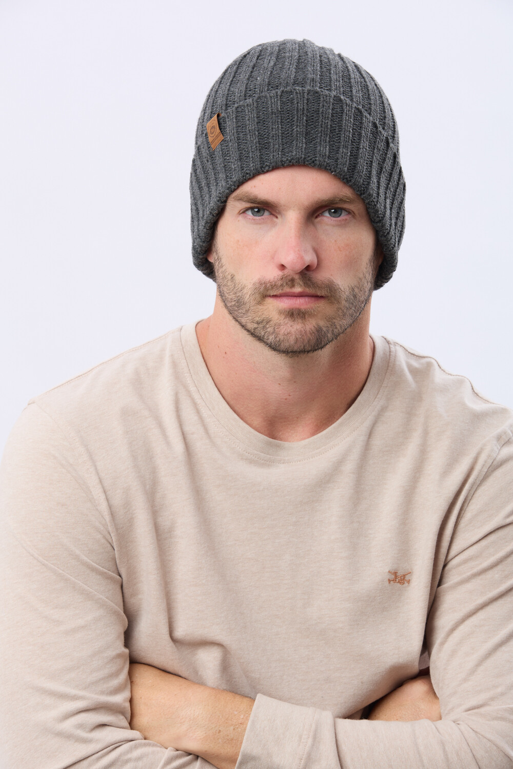 GORRO TEJIDO Gris