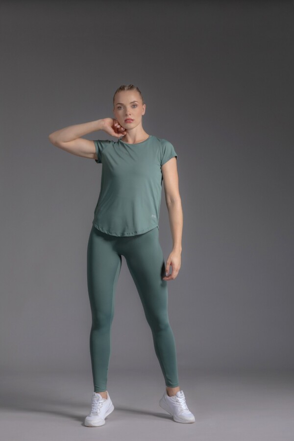 Remera de Microfibra. Verde Agua.