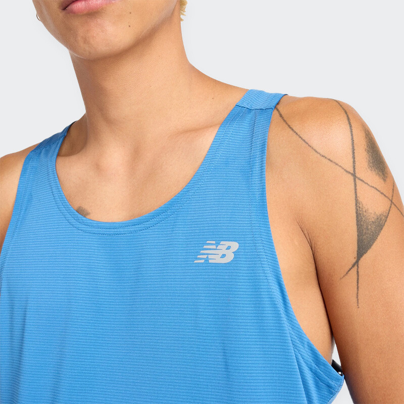 Musculosa New Balance Sport Essentials Azul