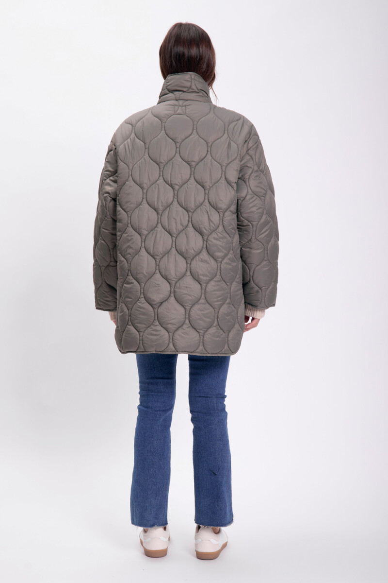 Campera capitoneada Verde