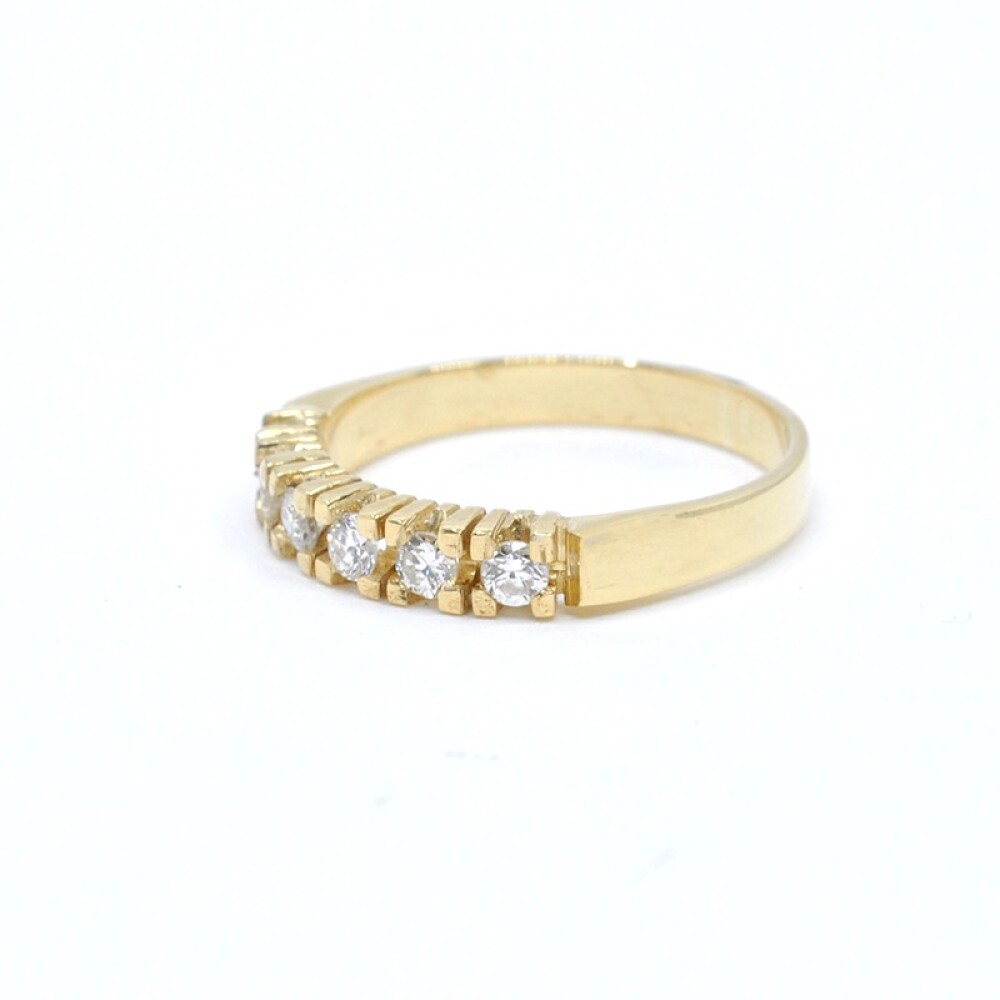 Anillo en oro 18k amarillo y brillantes Anillo en oro 18k amarillo y brillantes