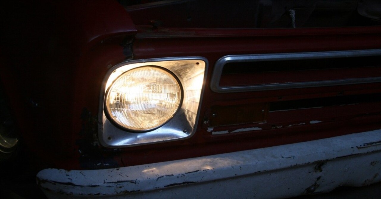 halogen-headlights.jpg