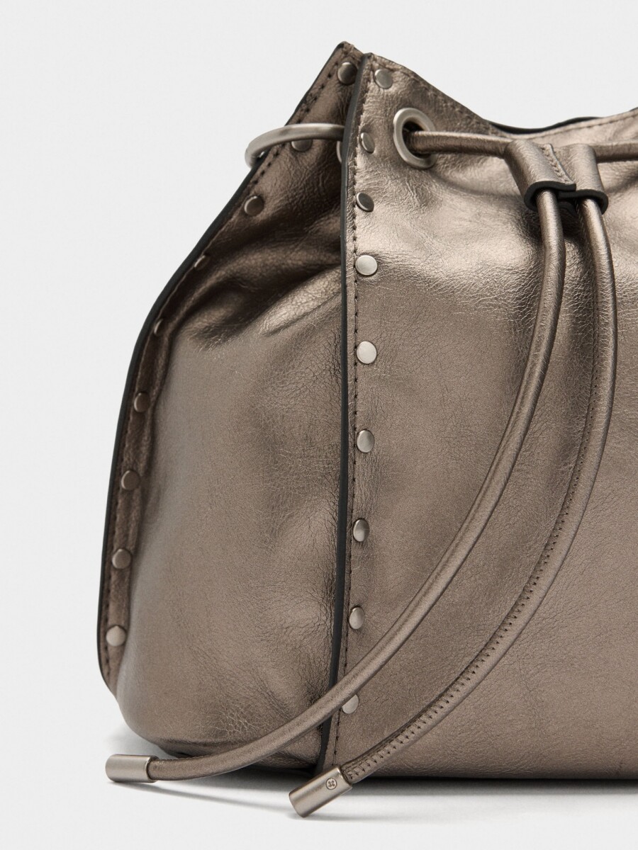 Bolso Bombonera Con Tachuelas plateado