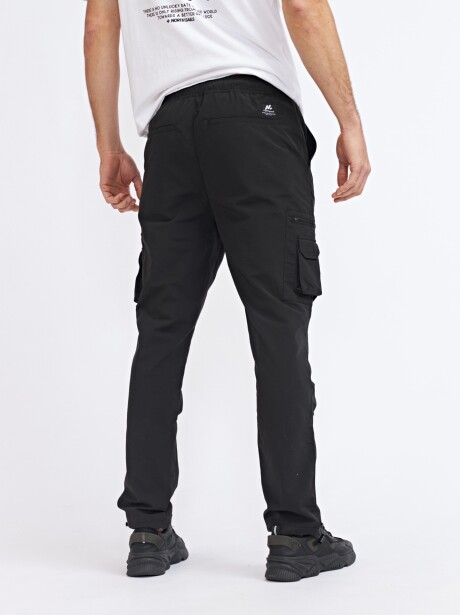 PANTALÓN WADE NEGRO