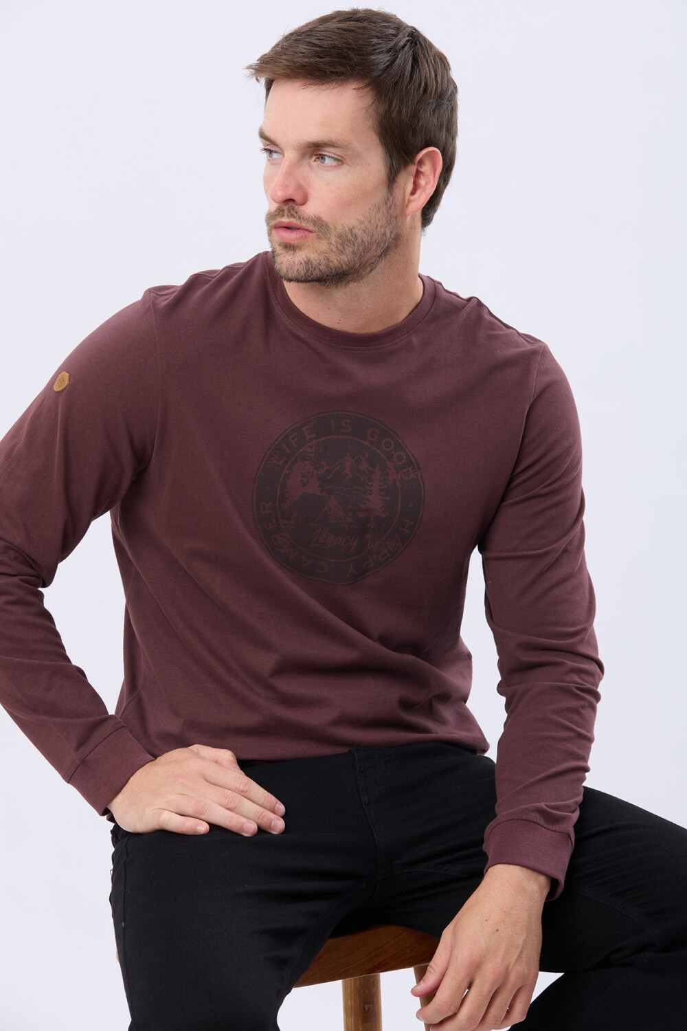 REMERA ESTAMPADA DE ALGODÓN BORDO