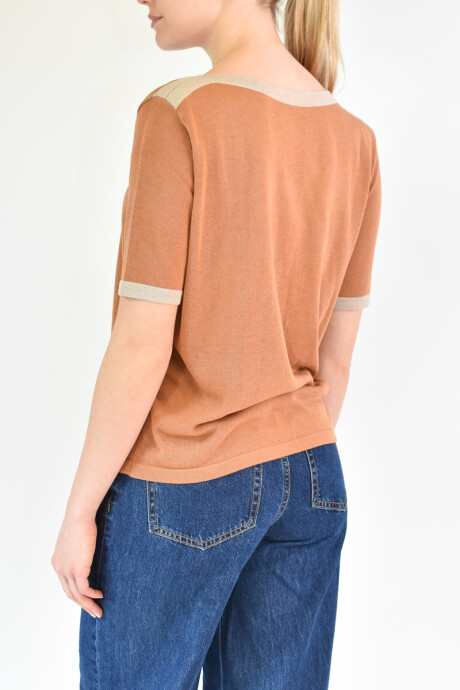 Remera Valeria Terracota
