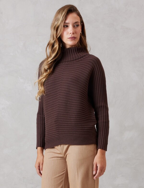 Buzo Acanalado Cuello Alto MARRON