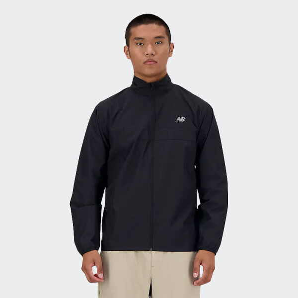 Campera New Balance Essentials Negro