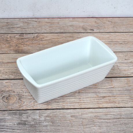 BUDINERA RECTANGULAR DE CERAMICA BLANCA LABRADO LINEA BUDINERA RECTANGULAR DE CERAMICA BLANCA LABRADO LINEA