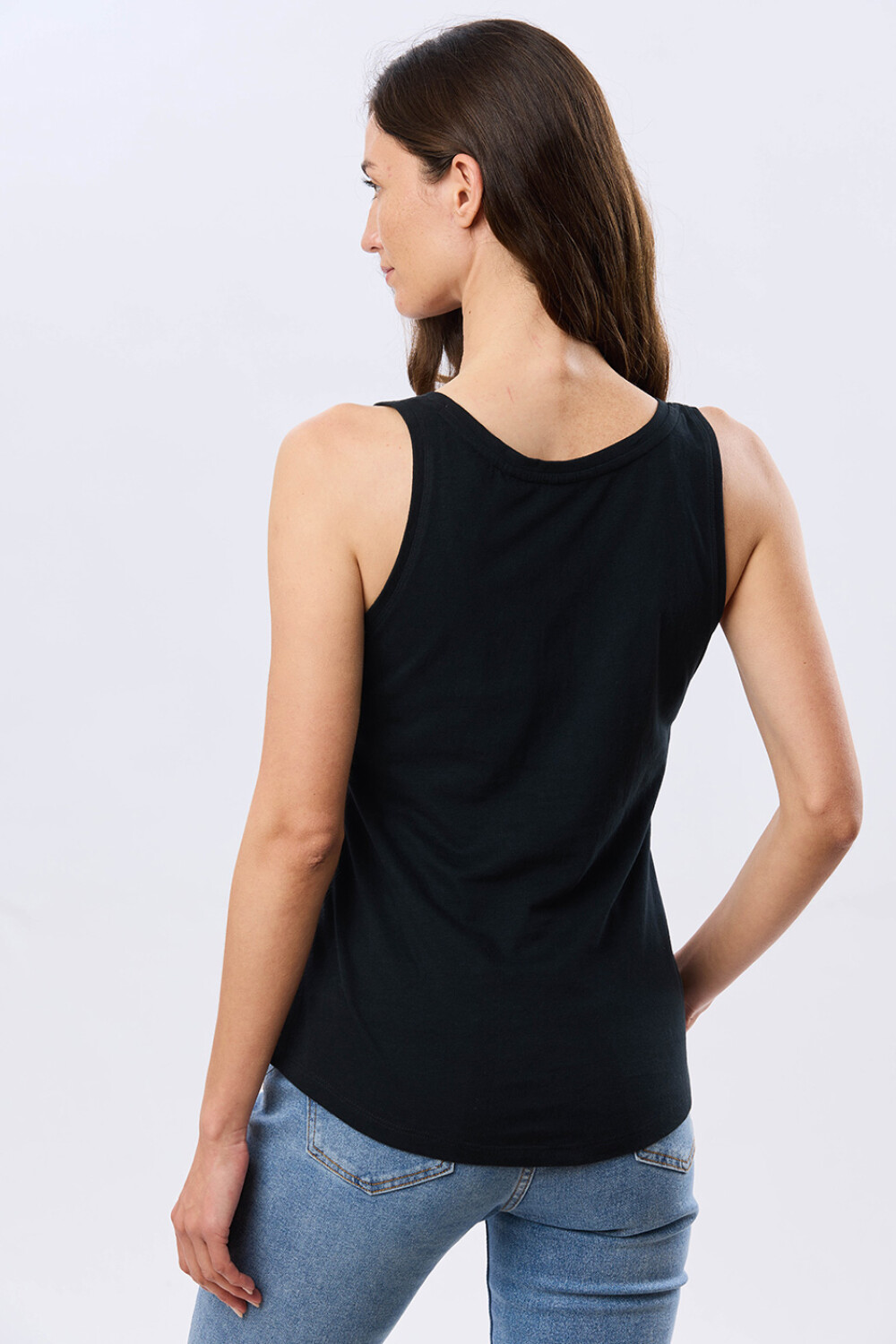 MUSCULOSA BÁSICA DE ALGODÓN Negro