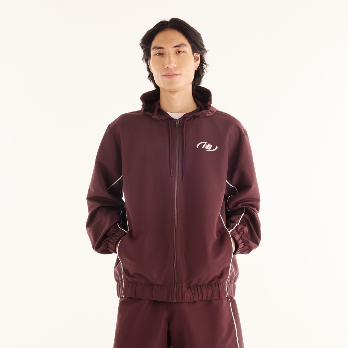 Campera Lifestyle New Balance de Hombre Trackside MJ62Y8SJYL - BORDEAUX 