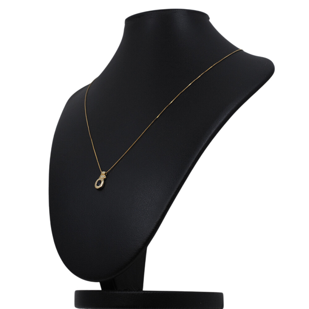 Conjunto de cadena y dije en oro 18k , zafiro y brillantes Conjunto de cadena y dije en oro 18k , zafiro y brillantes