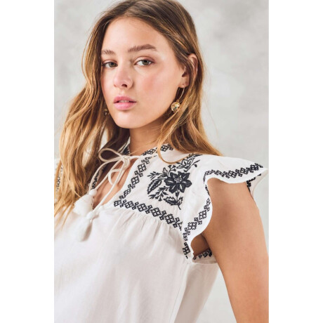 Blusa Bordado Blanco