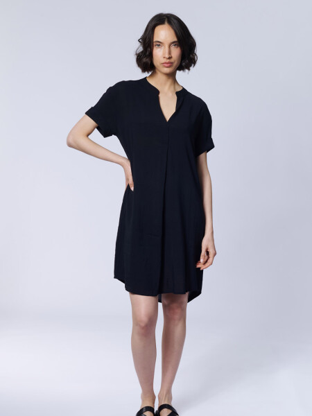 Vestido corto camisero Negro