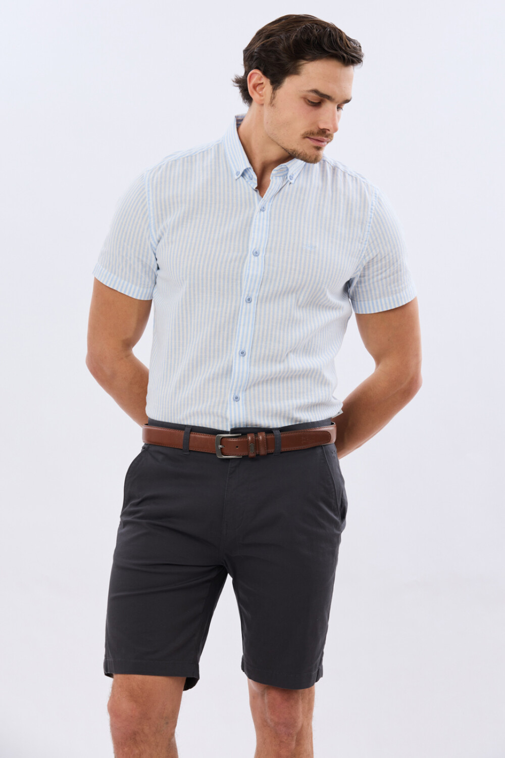 BERMUDA CLASICA CON ELASTANO Gris