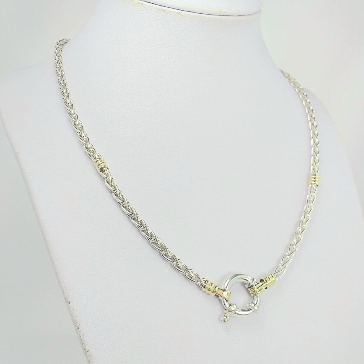 Cadena de plata 925 con detalles de doublé en oro 18ktes, sistema marinero, largo 45 cm. 