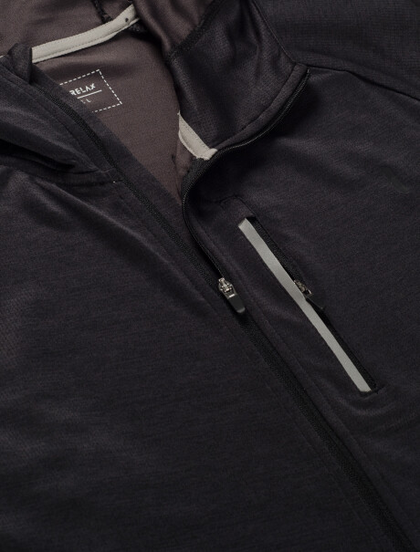 Campera deportiva Negro