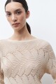 Sweater calado escote bote beige