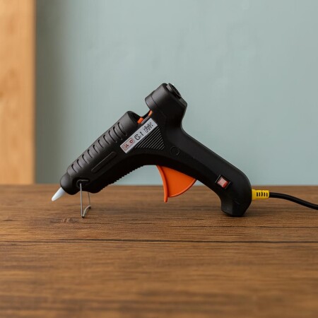 PISTOLA DE SILICONA YIFENG 20W NEGRO