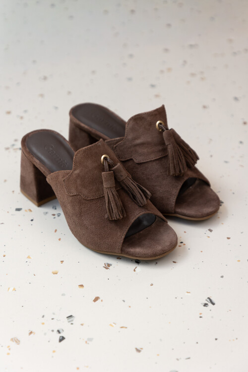 Zueco en gamuza Tere Zueco en gamuza Tere