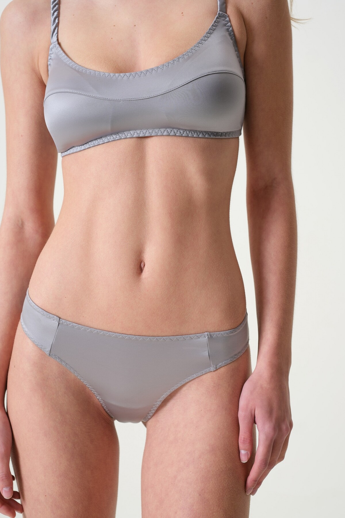 Bikini Satén Gris