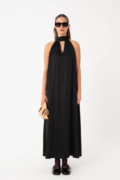 VESTIDO LARGO CUELLO HALTER Negro
