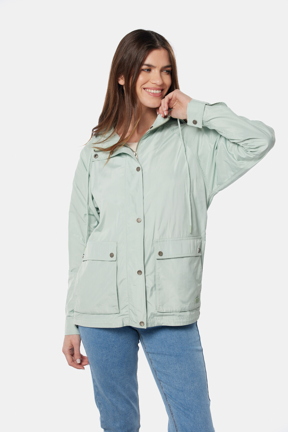 CAMPERA DE NYLON CON CAPUCHA Verde