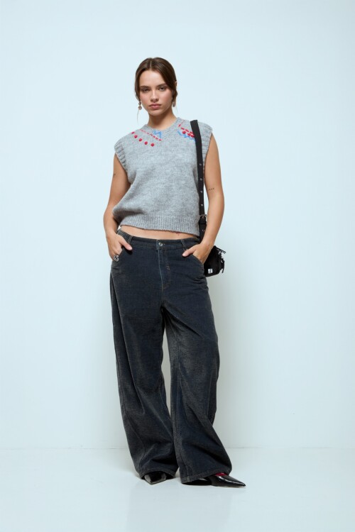 Chaleco detalles gris