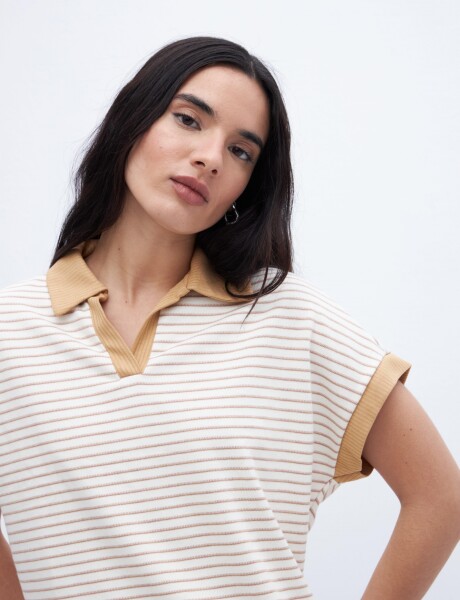 Remera Lefi Camel